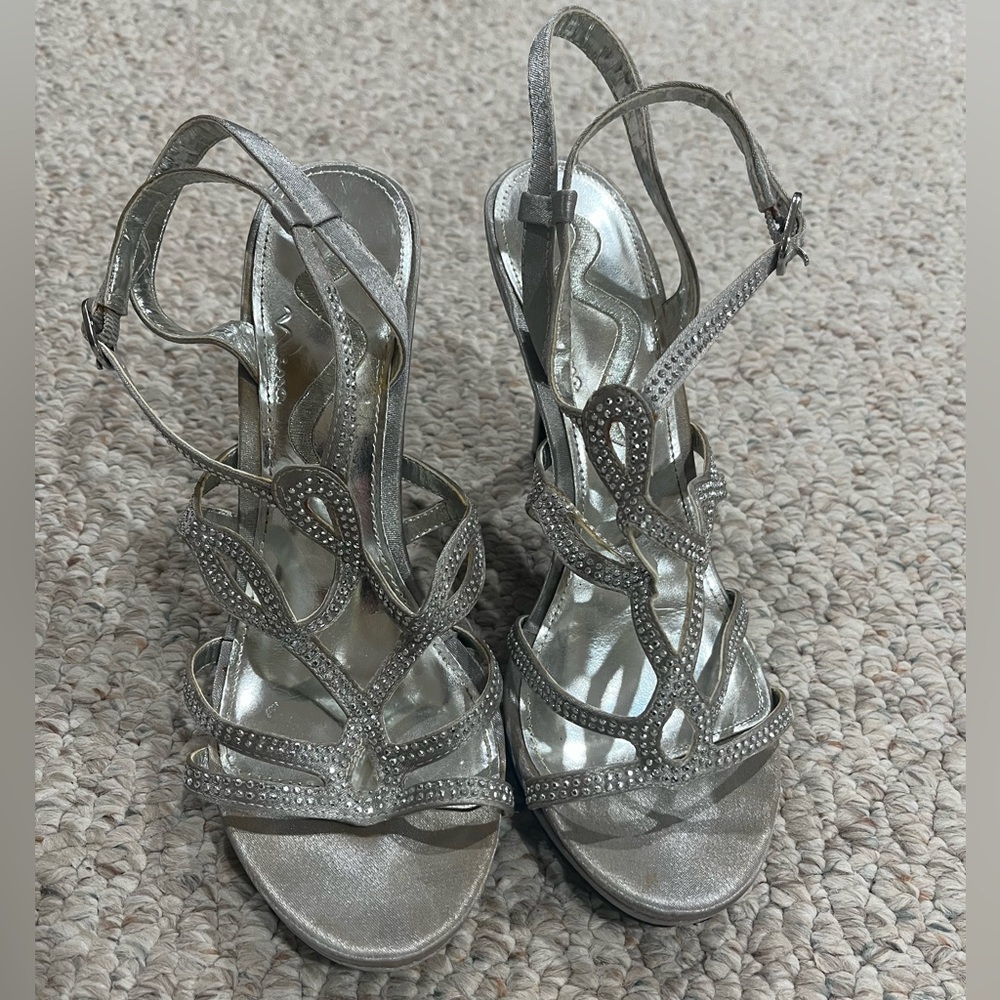 Nina Silver Heels Size 8.5